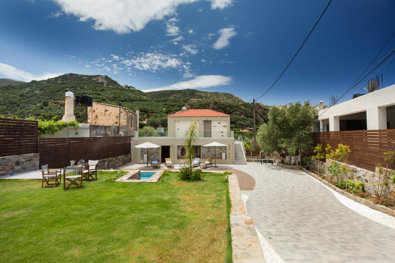 Tzouganos Villa Sfinarion Exterior photo